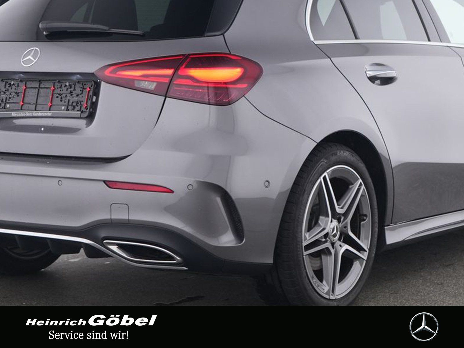 Fahrzeugabbildung Mercedes-Benz A 200 AMG+FAHRASSIST+AMBIENTE+LED+KAMERA+CARPLAY