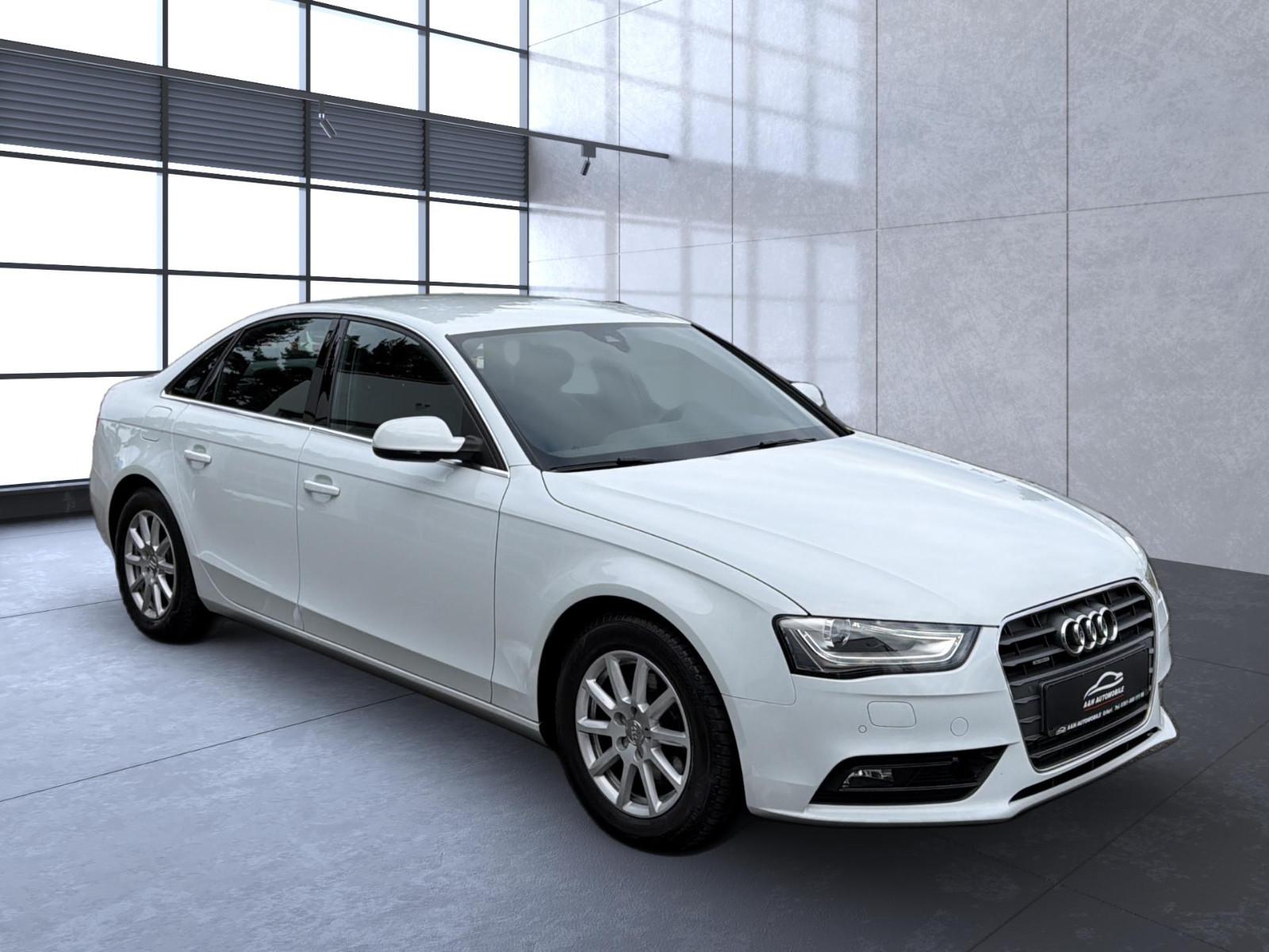 Audi A4 Lim. Attraction quattro+BI-XENON+ACC+NAVI+ALU