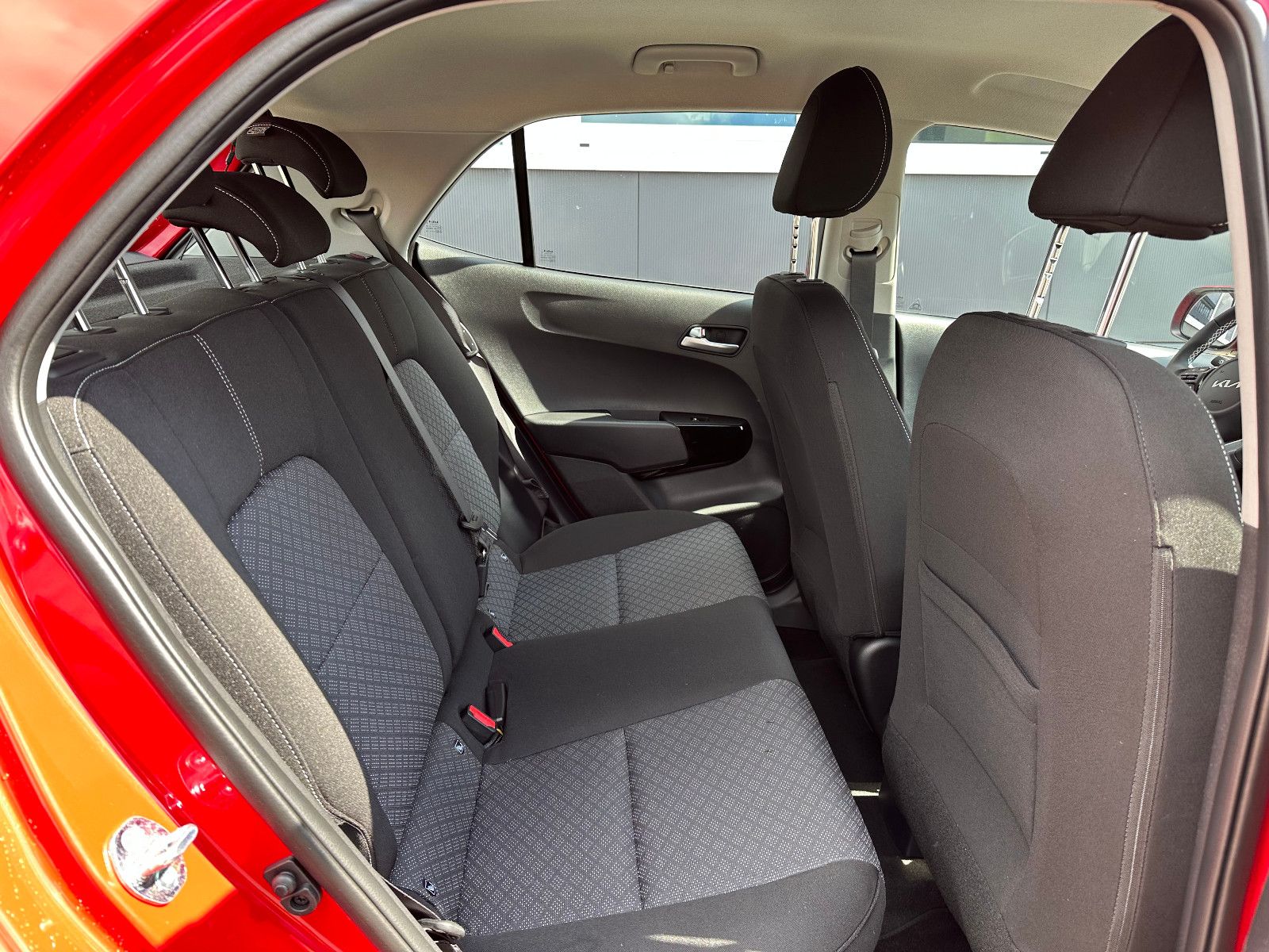 Fahrzeugabbildung Kia Picanto PE2 1.0 Vision AMT Navi Sitzhzg.