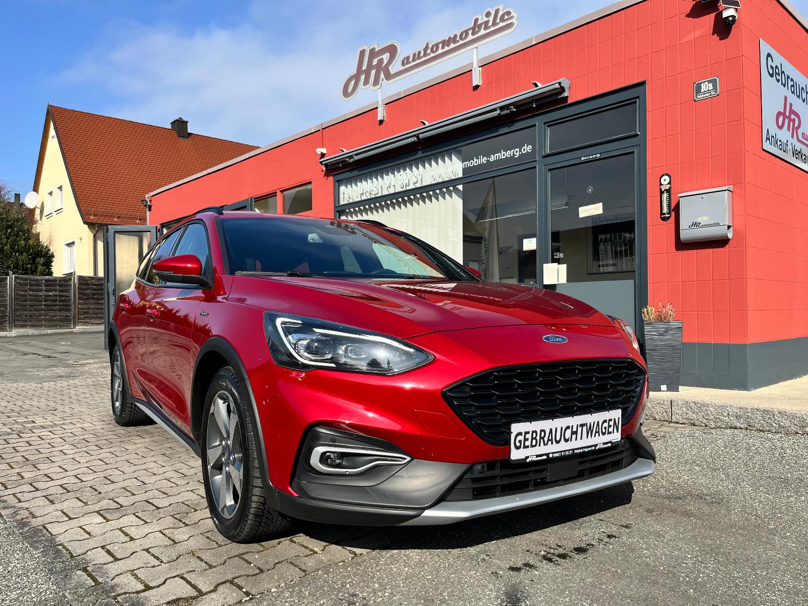 Ford Focus Turnier Active X AHK LED Navi Kamera top!