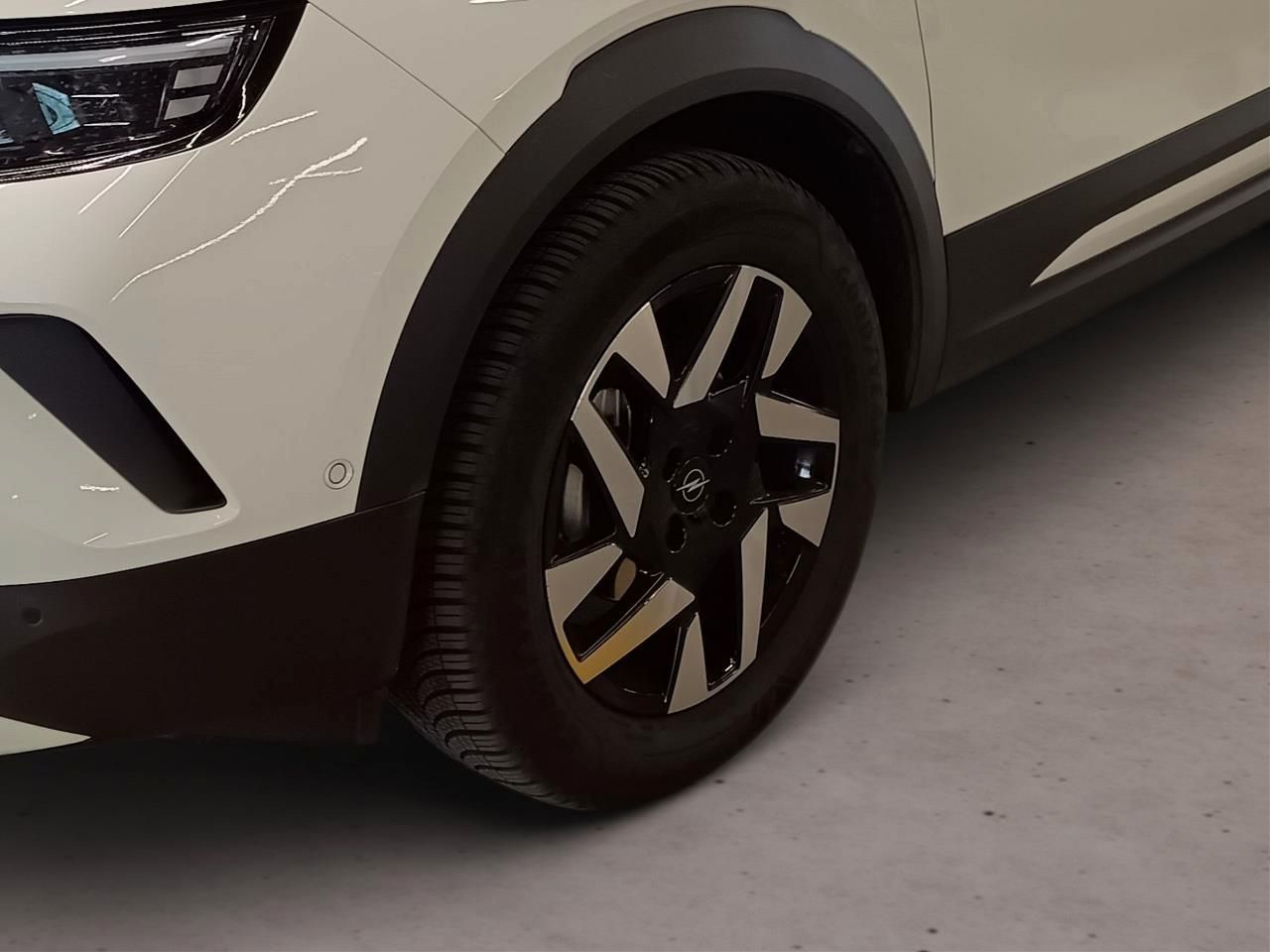 Fahrzeugabbildung Opel Mokka 1.2 Turbo Edition Kamera,LED,Navi,PDC,SHZ
