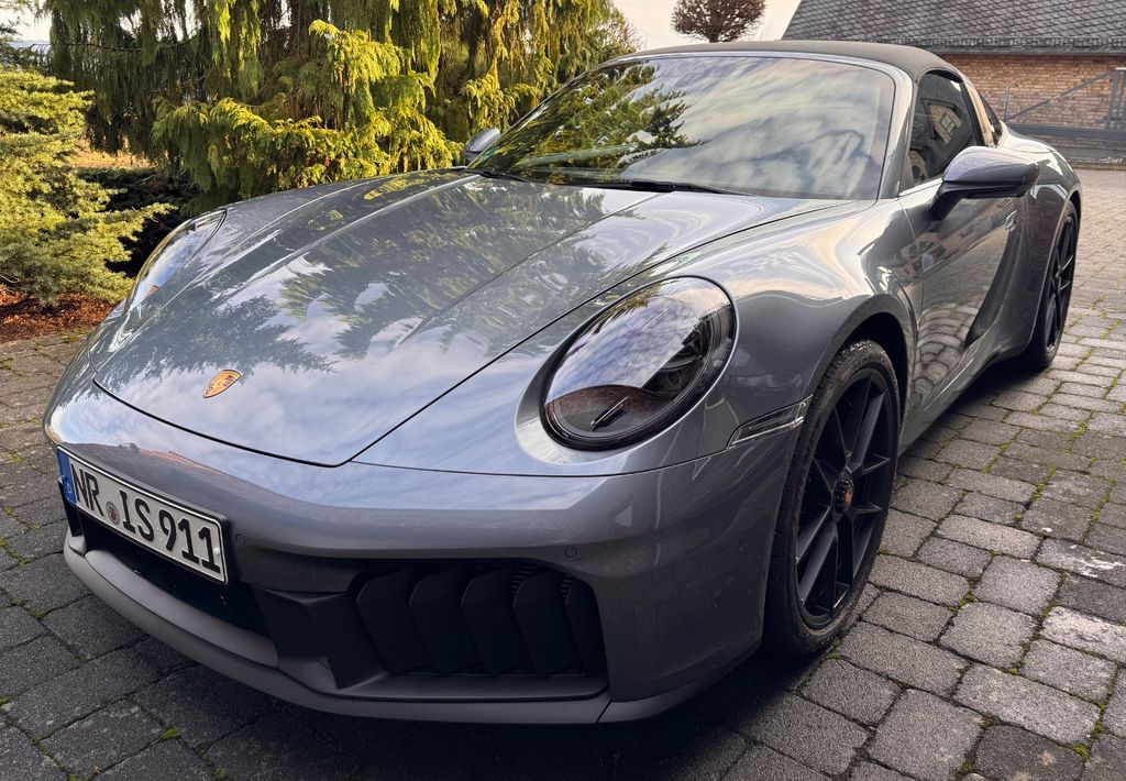 Image of Porsche 992