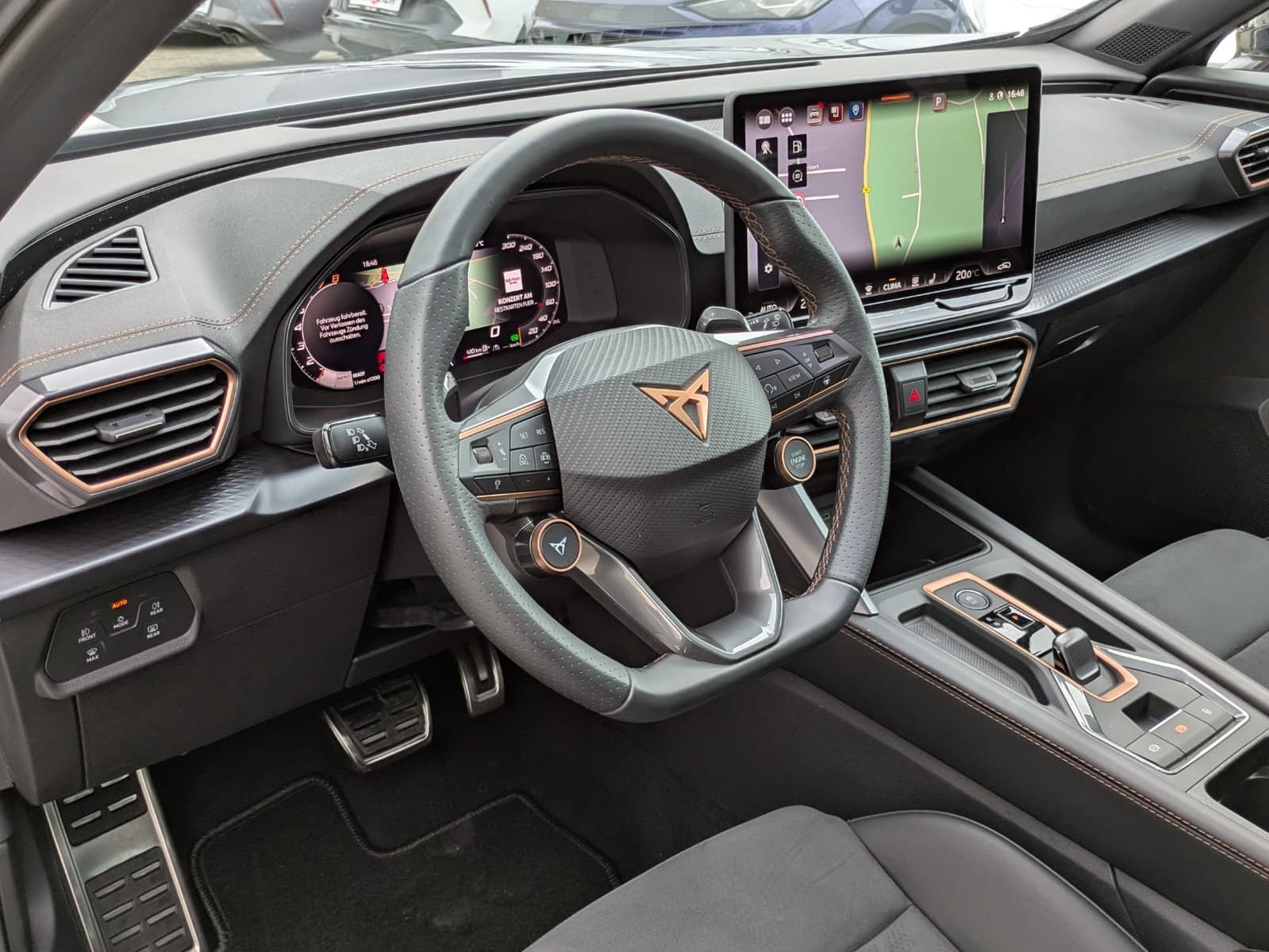 Fahrzeugabbildung CUPRA Formentor 1.5 eTSI PANO*MATRIX*SENNH.*DINAM*360°