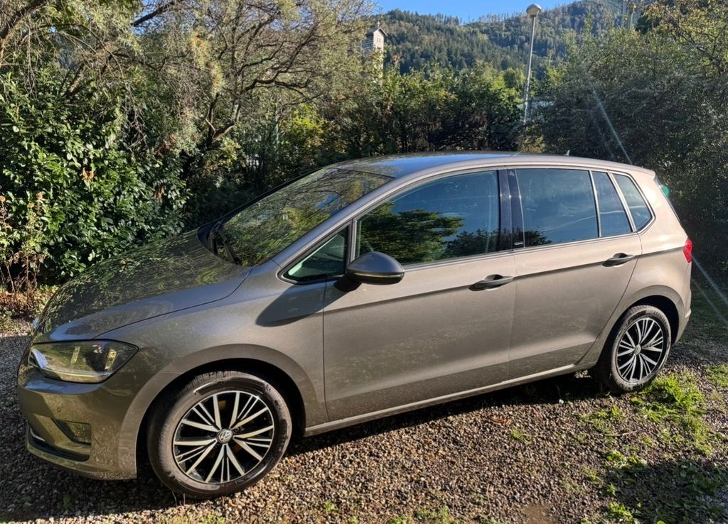 Image of Volkswagen Golf Sportsvan
