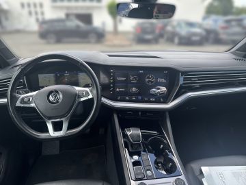 Volkswagen Touareg - 6