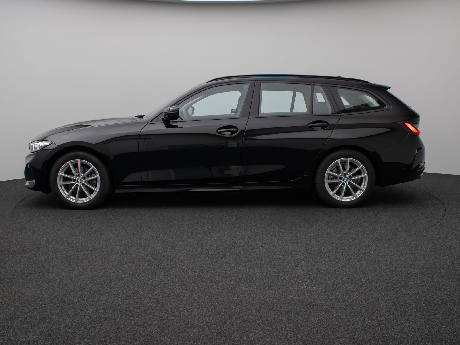 BMW 318i Kamera DAB Widscreen Sportlenkrad Alarm LED foto 11