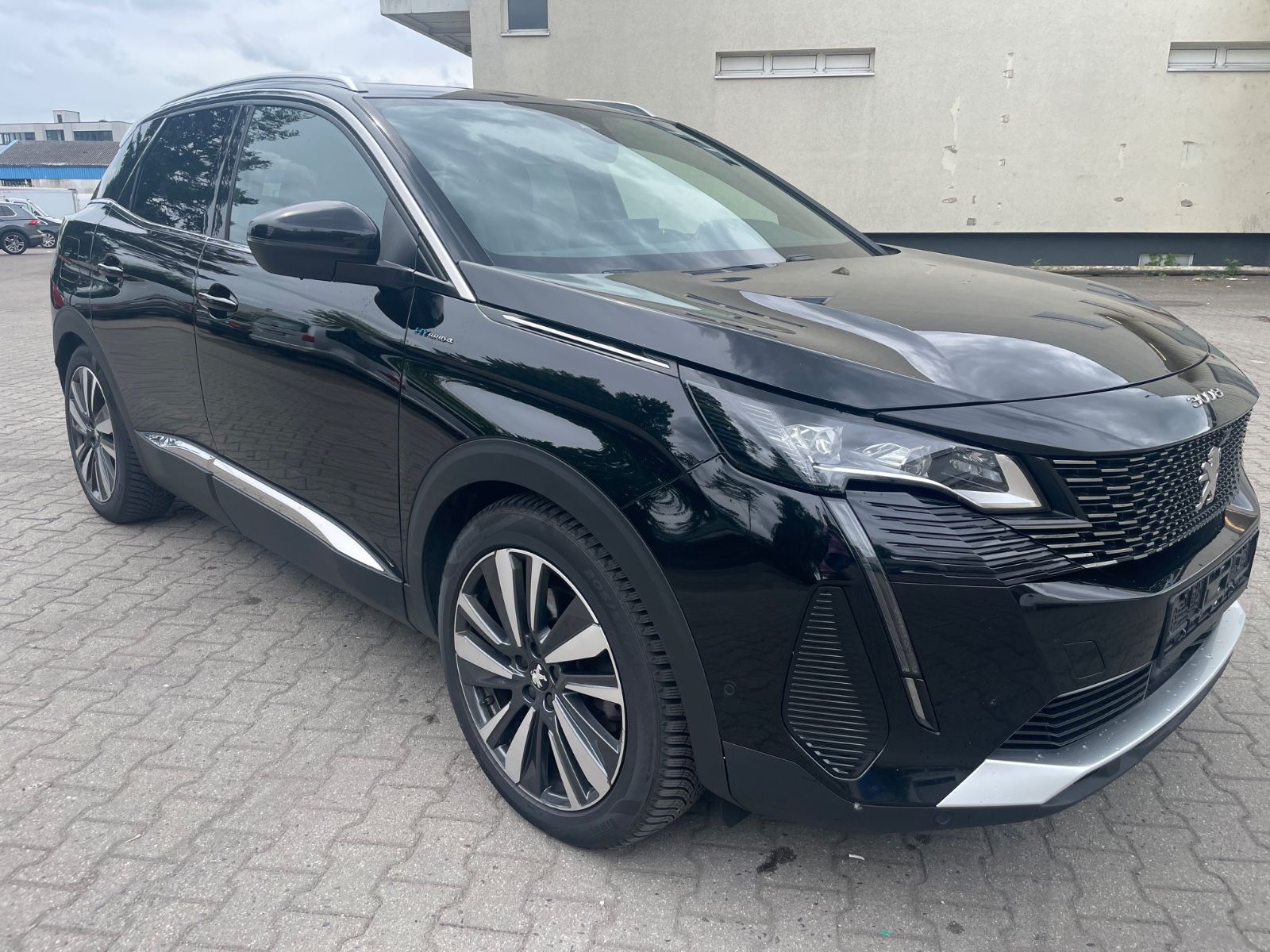 Peugeot 3008 Hybrid4 300 GT imagem 3