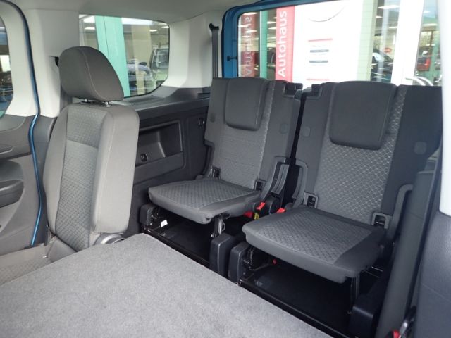 Fahrzeugabbildung Ford Tourneo Connect Titanium 7-Sitzer Panorama Navi