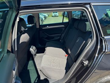Volkswagen Passat - 9