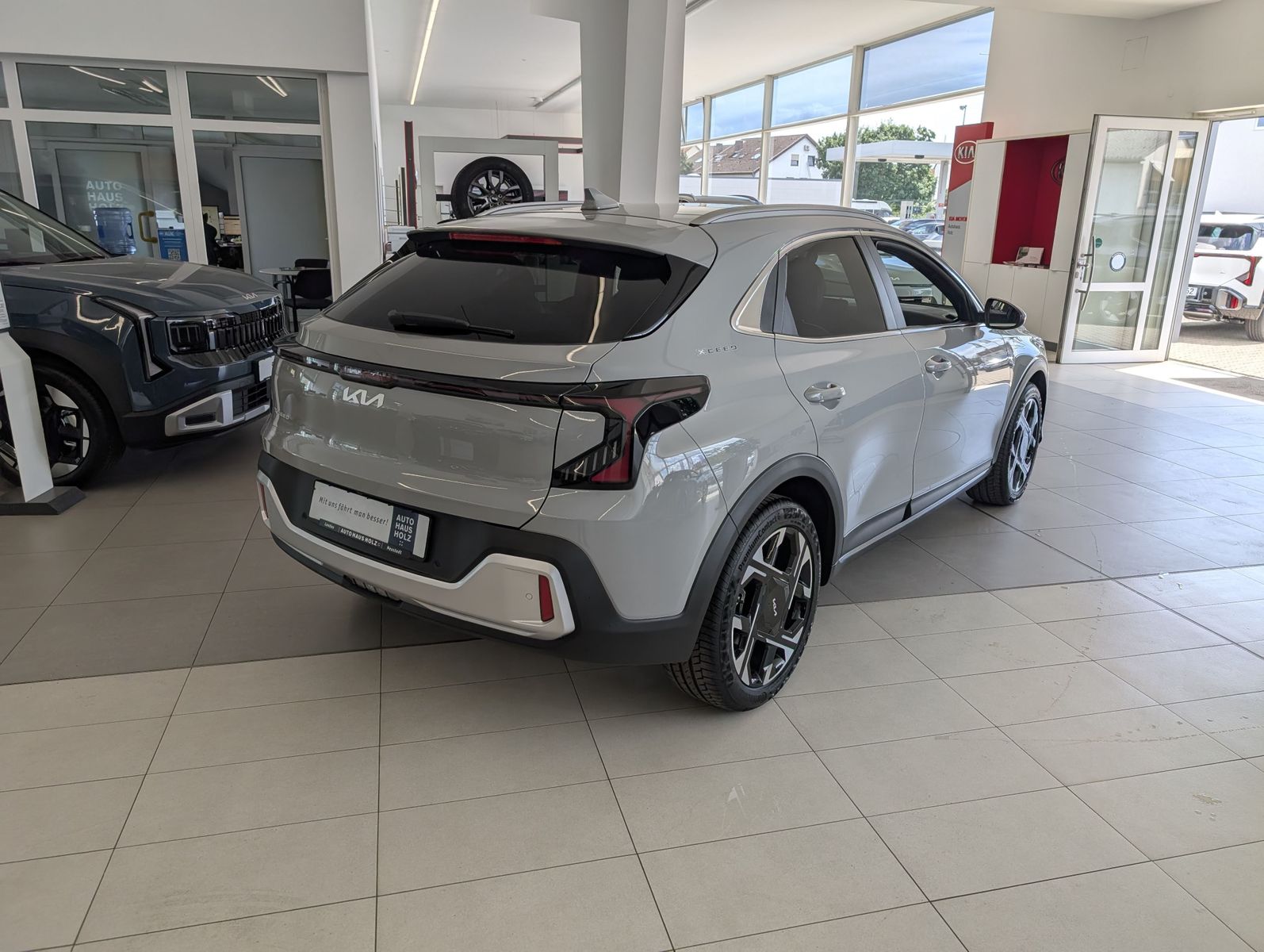 KIA XCeed 1.6 T-GDI 180 DCT Spirit Sitzpaket JBL – Bild 4