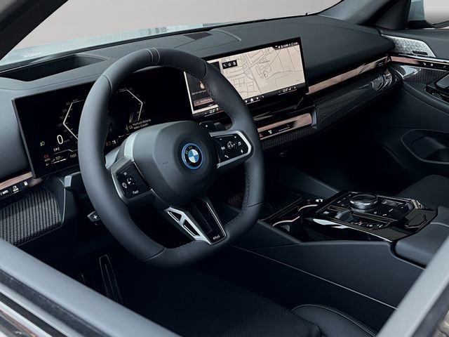 Foto Nummer 7: BMW 550e xDrive