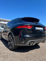 Jaguar F-Pace SVR AWD TÜV NEU PANO HEAD-UP KEYLESS - Jaguar in Bielefeld