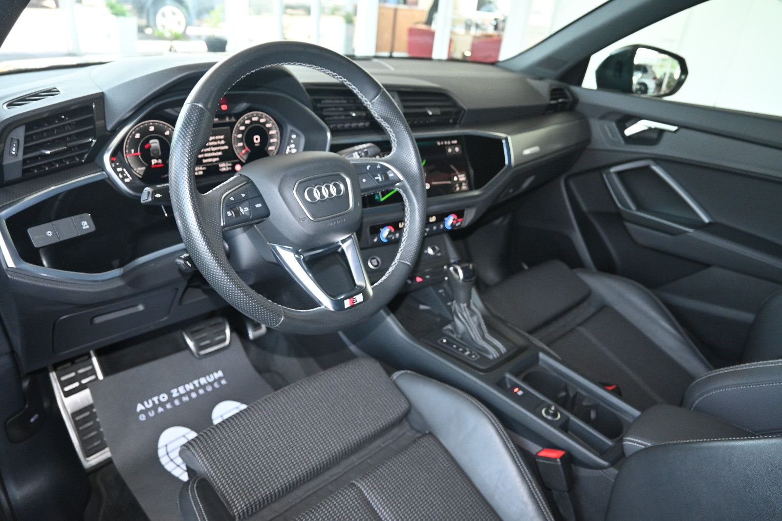 Audi Q3 SB 35 TDI S-Line Navi Virtual Teilleder PDC foto 17