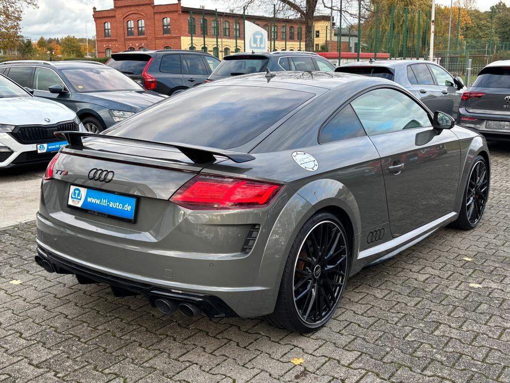 Audi TTS