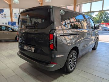 Ford Tourneo Custom 2.0 EcoBlue L1 Titanium +