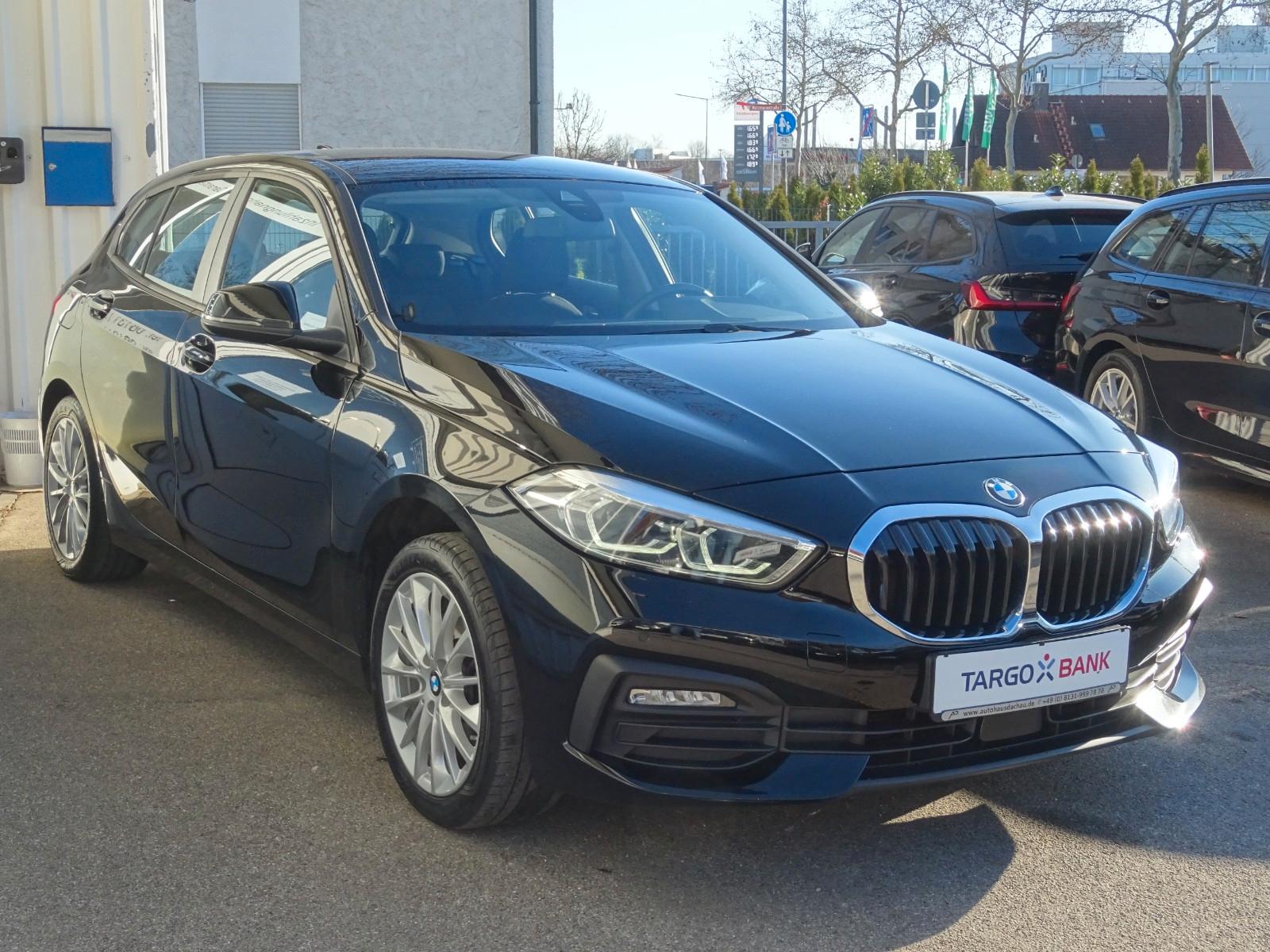 BMW 118i Aut Advantage 17" Navi LC Prof. LED