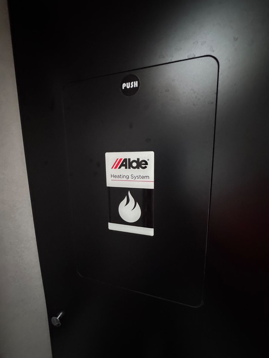 Fahrzeugabbildung Benimar Amphitryon 967 mit Alde Heizung