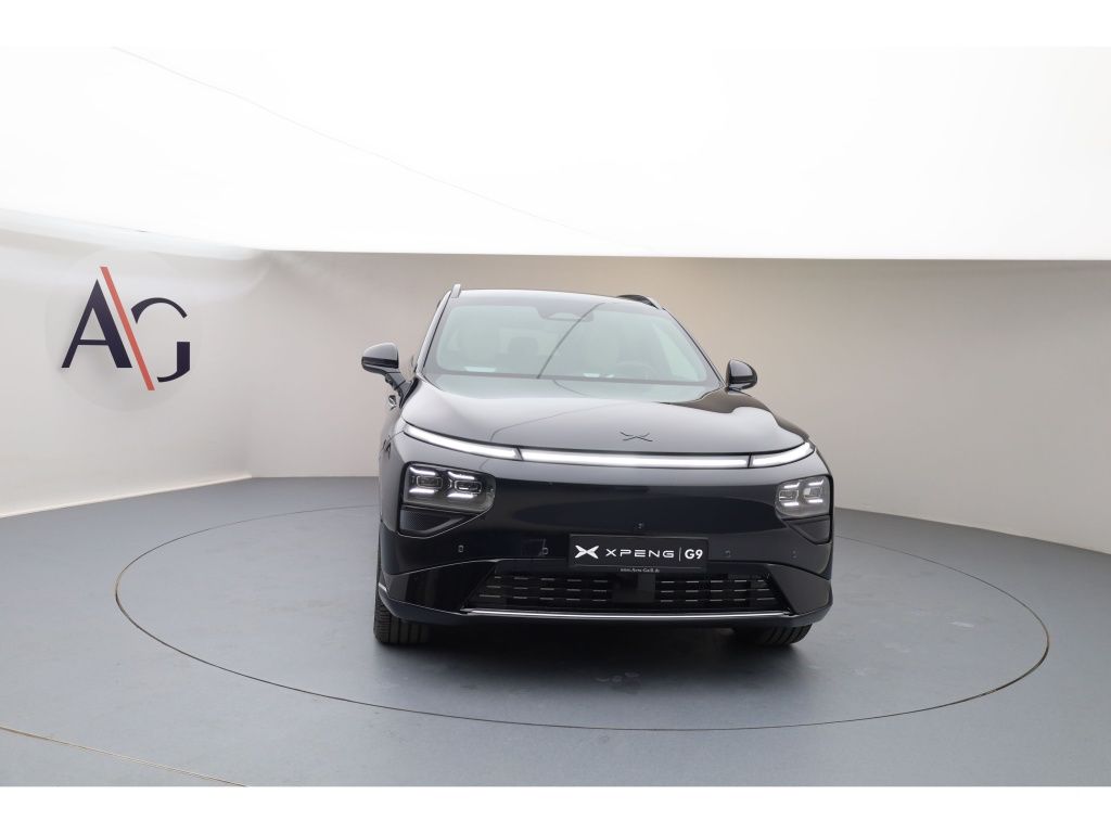 XPENG G9