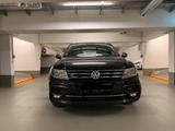 Volkswagen Tiguan Allspace R-Line 2.0 TDI  - VW Tiguan Allspace Gebrauchtwagen in Frankfurt