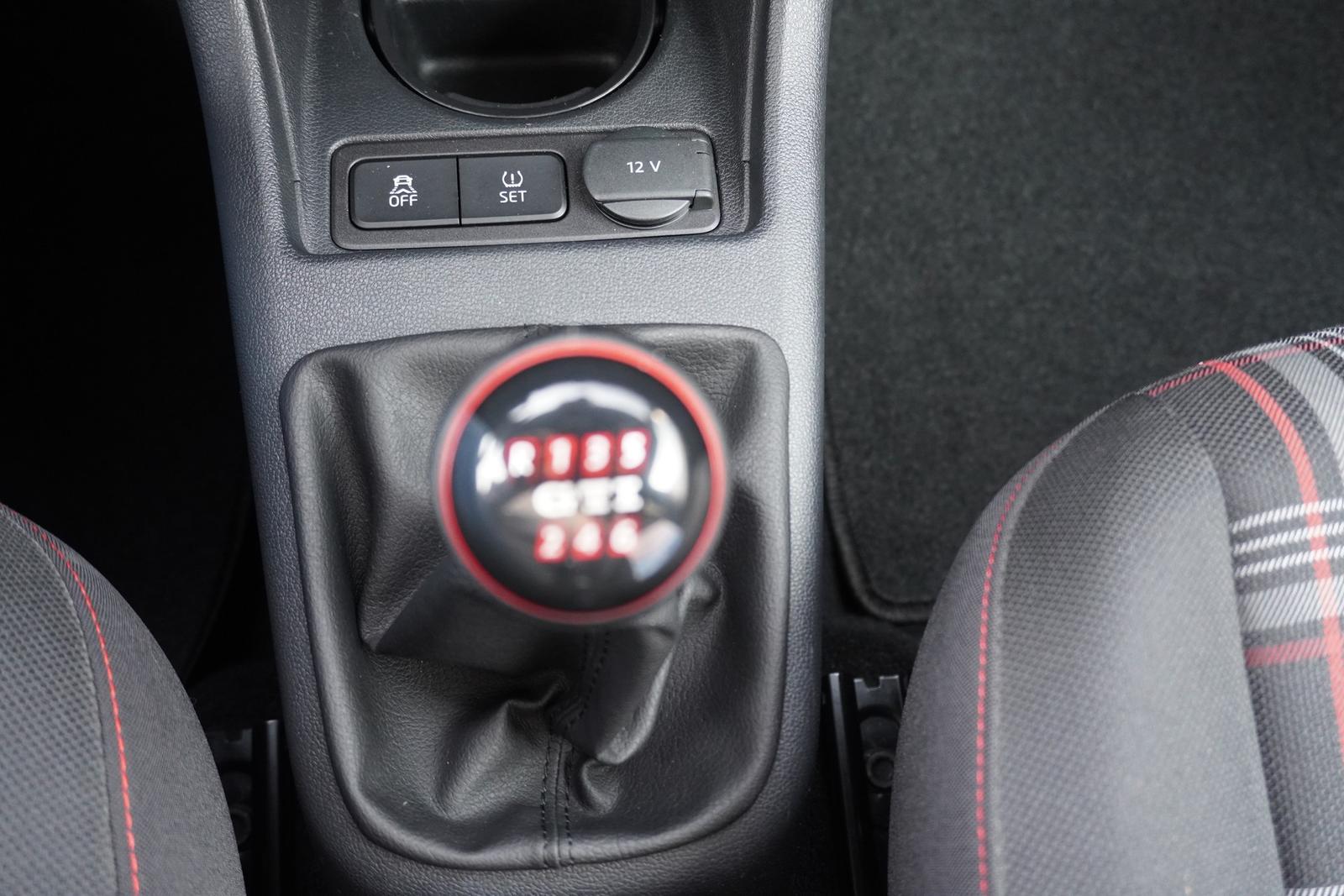 Volkswagen up! 1.0 TSI GTI AAC KAMERA SHZ TEMP 1.HAND
