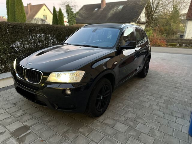 BMW X3 xDrive20d* inkl.MwST *Bi-Xenon*Nav*AHK*1Hand