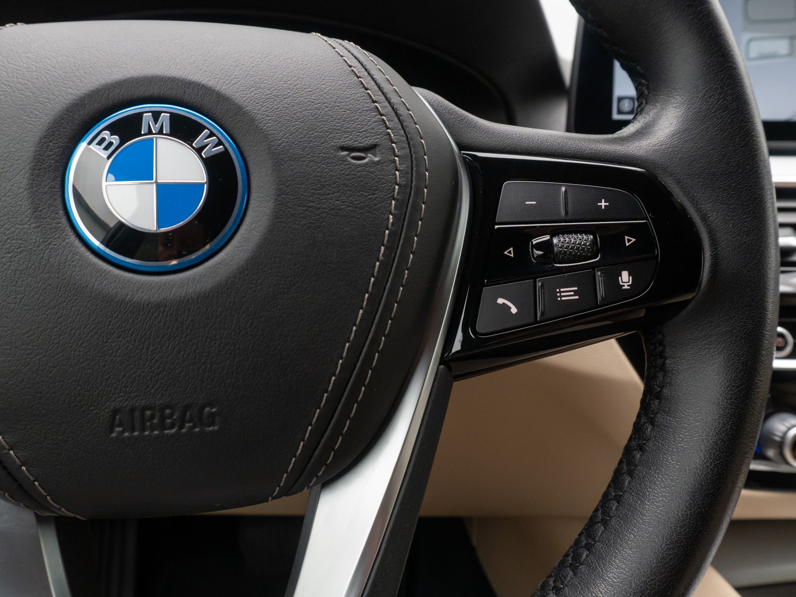 Fahrzeugabbildung BMW 520e Alarm AHK DAB HiFi Individual Leder 18Zoll