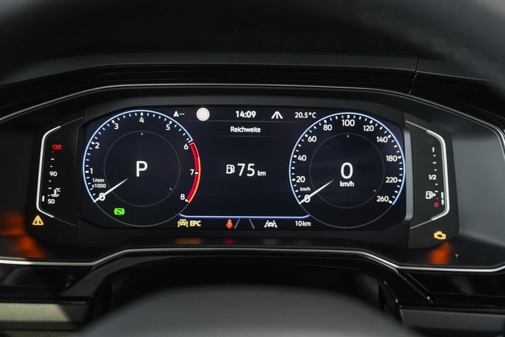 Volkswagen Polo 1,0 l TSI DSG R-Line NAVI Technik-Paket WR, миниатюра 14