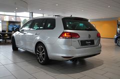 Fahrzeugabbildung Volkswagen Golf VII VARI. 1.4 TSI CUP NAVI/XENON/SHZ/TEMP.