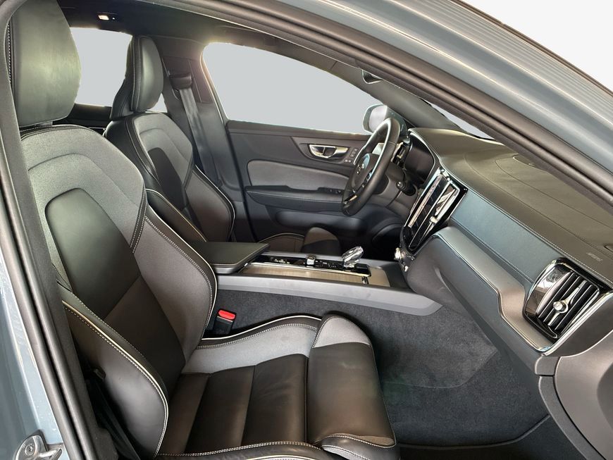 Volvo V60 Cross Country — fotografia 3