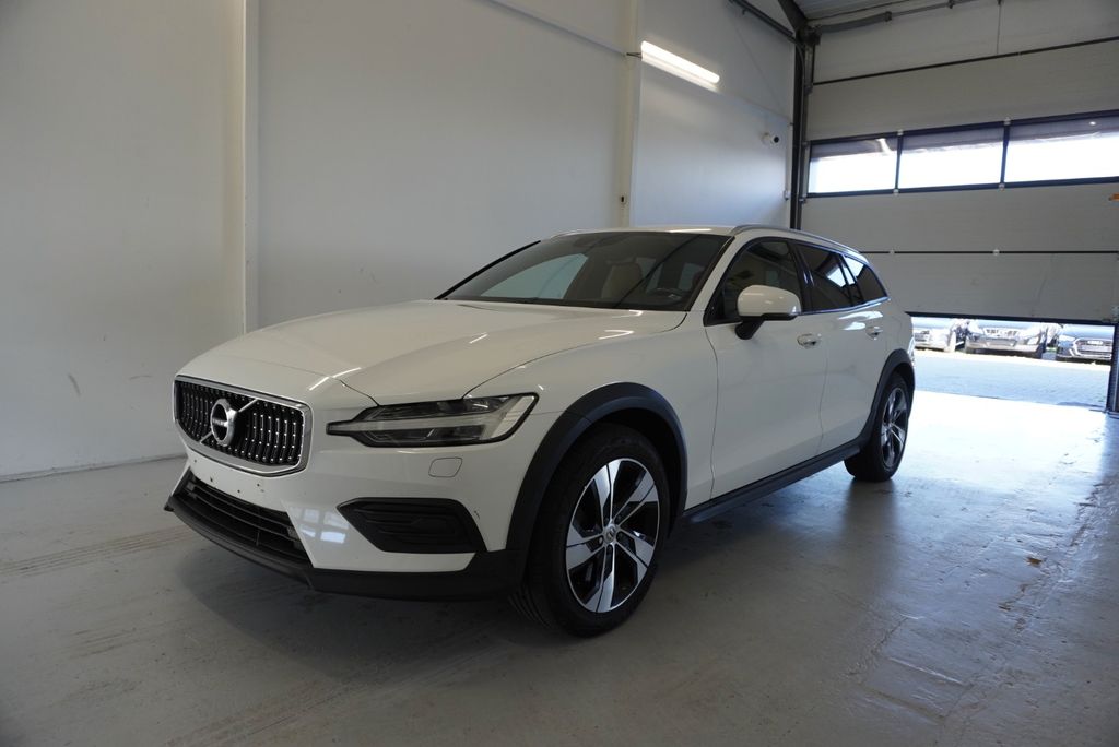 Image of Volvo V60 Cross Country