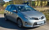 Toyota Auris Hybrid Automatik - Toyota Auris Gebrauchtwagen in Hamburg