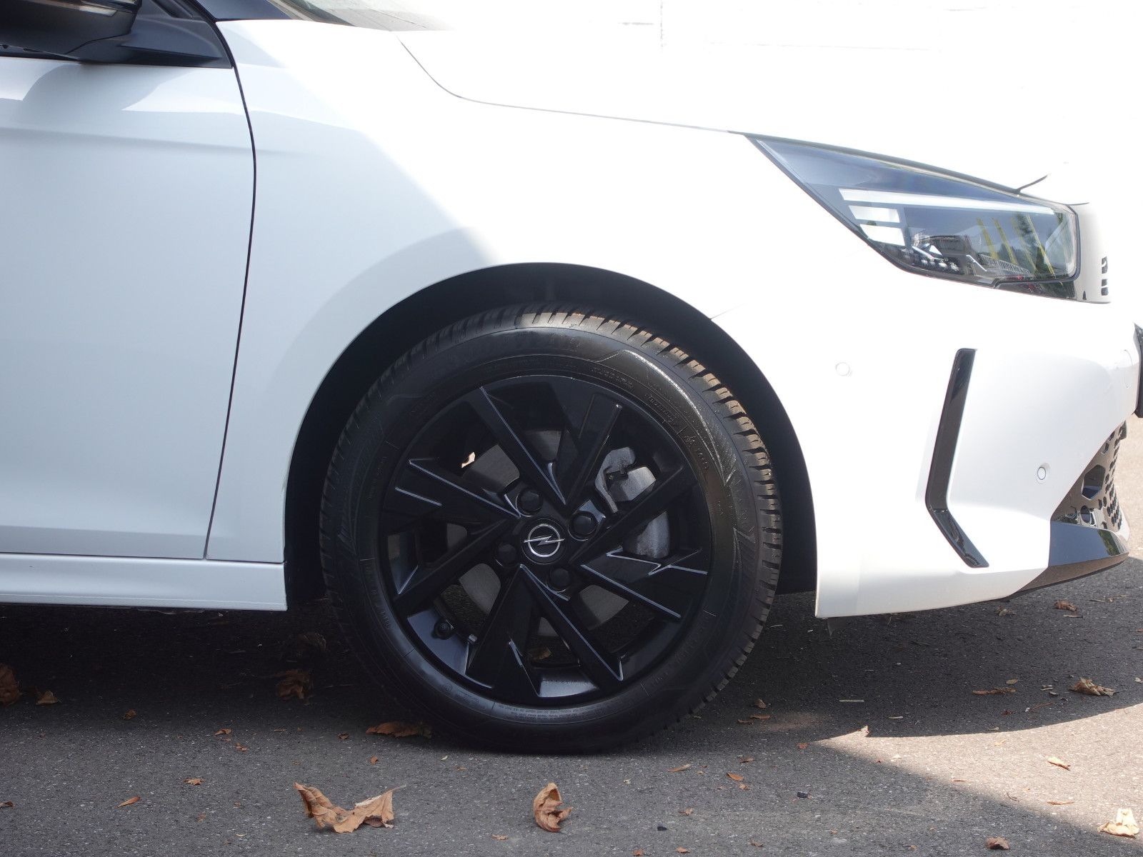 Fahrzeugabbildung Opel Corsa 1.2Turbo GS Allwetter,Navi,SHZ,Kamera,LED