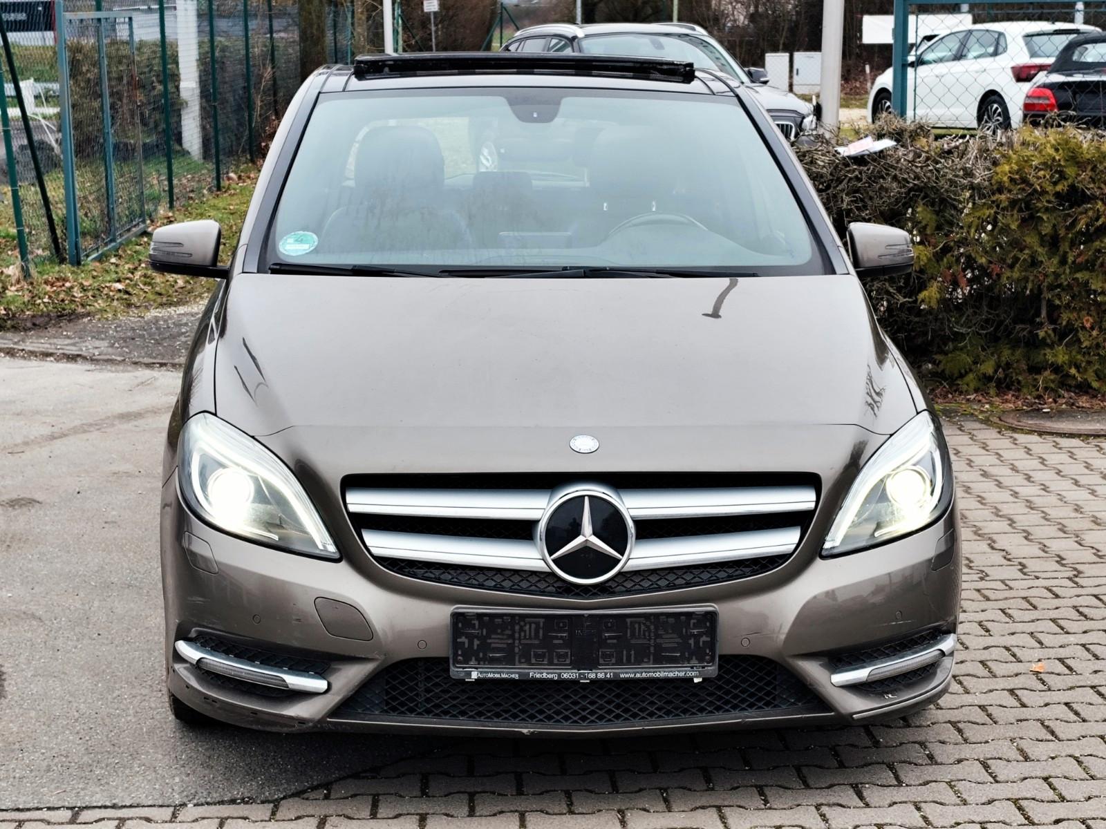 Mercedes-Benz B 180  Sport*LEDER*PANO*BI-X*LED*
