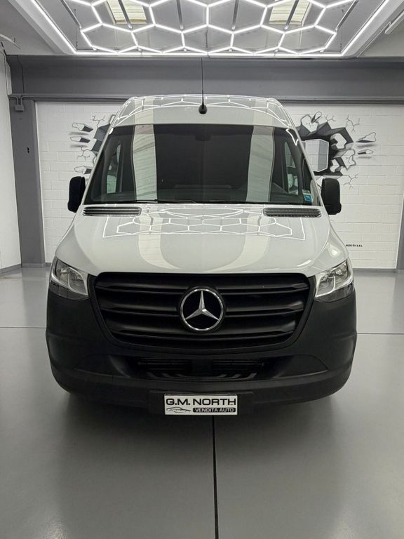 Image of Mercedes-Benz Sprinter