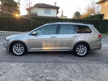 Volkswagen Golf - 8