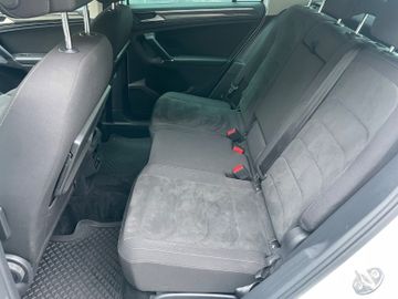 Volkswagen Tiguan - 8