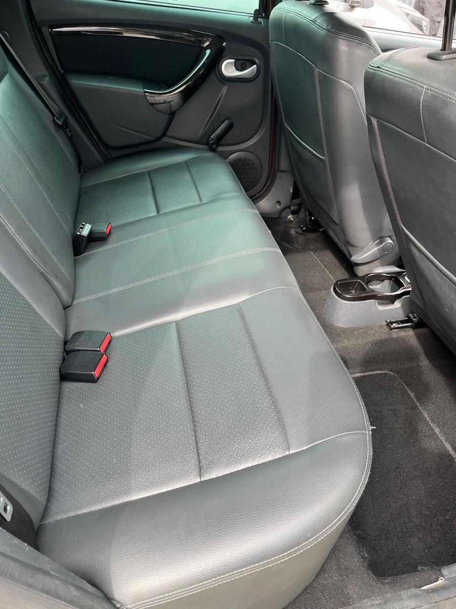 Dacia Duster 2011 — photo 11