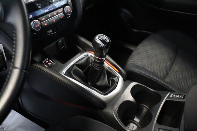 Fahrzeugabbildung Nissan Qashqai Acenta+ 1.6 dCi |1HAND|PDC|SHZ|LED|