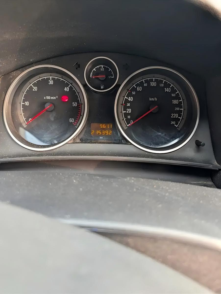 Opel Astra 2006 — photo 5