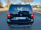 Skoda Yeti Active - Skoda Yeti: Schwarz