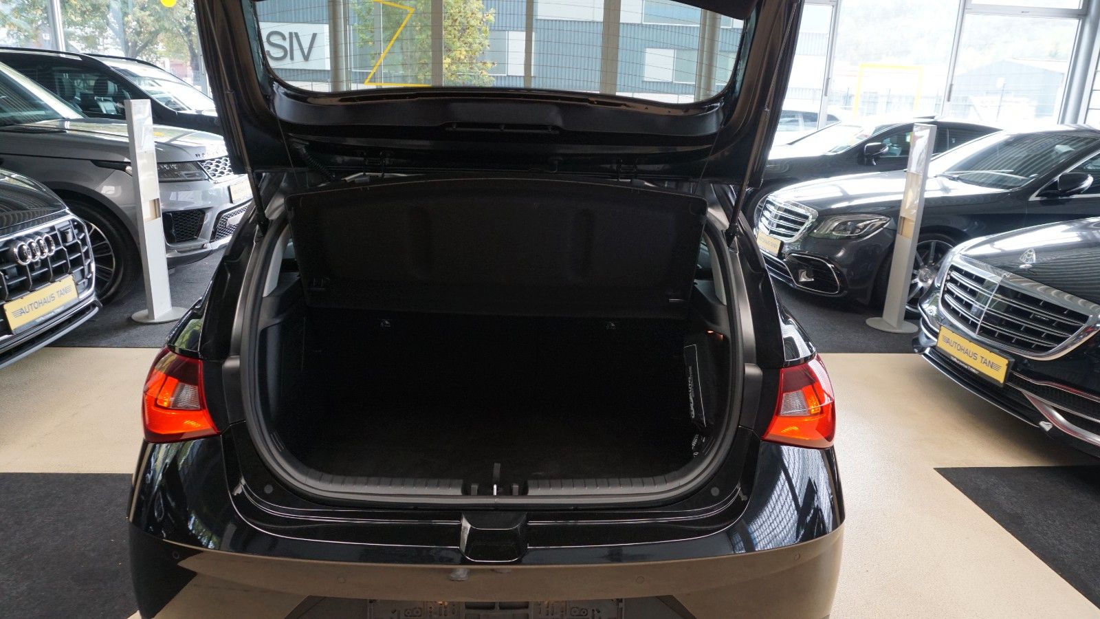 Fahrzeugabbildung Hyundai i20 Edition 30+ *SONDERMODELL*PERFOMANCE