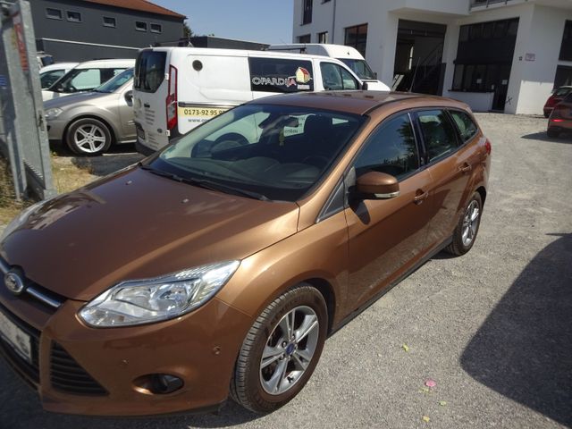 Ford Focus Turnier UEFA*Champions Edition*1.Hd*PDC**
