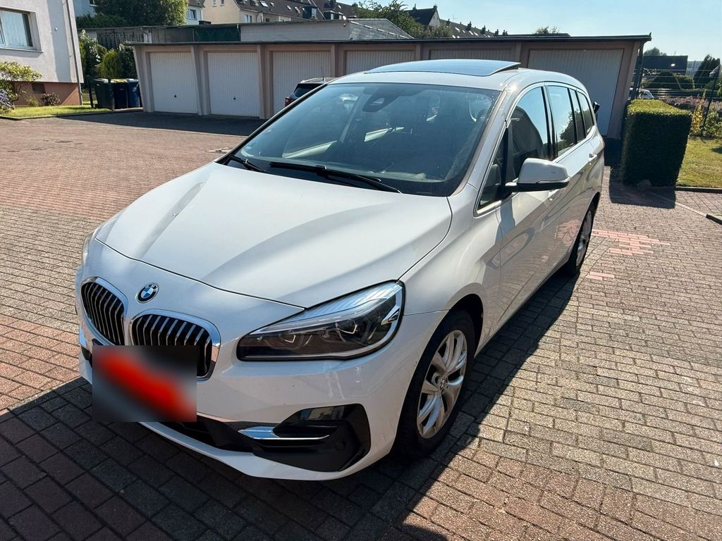 Image of BMW 218