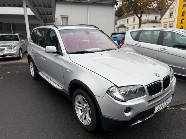 BMW X3 2.0i Navi AHK Panorama