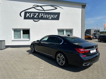 BMW 740 - 4