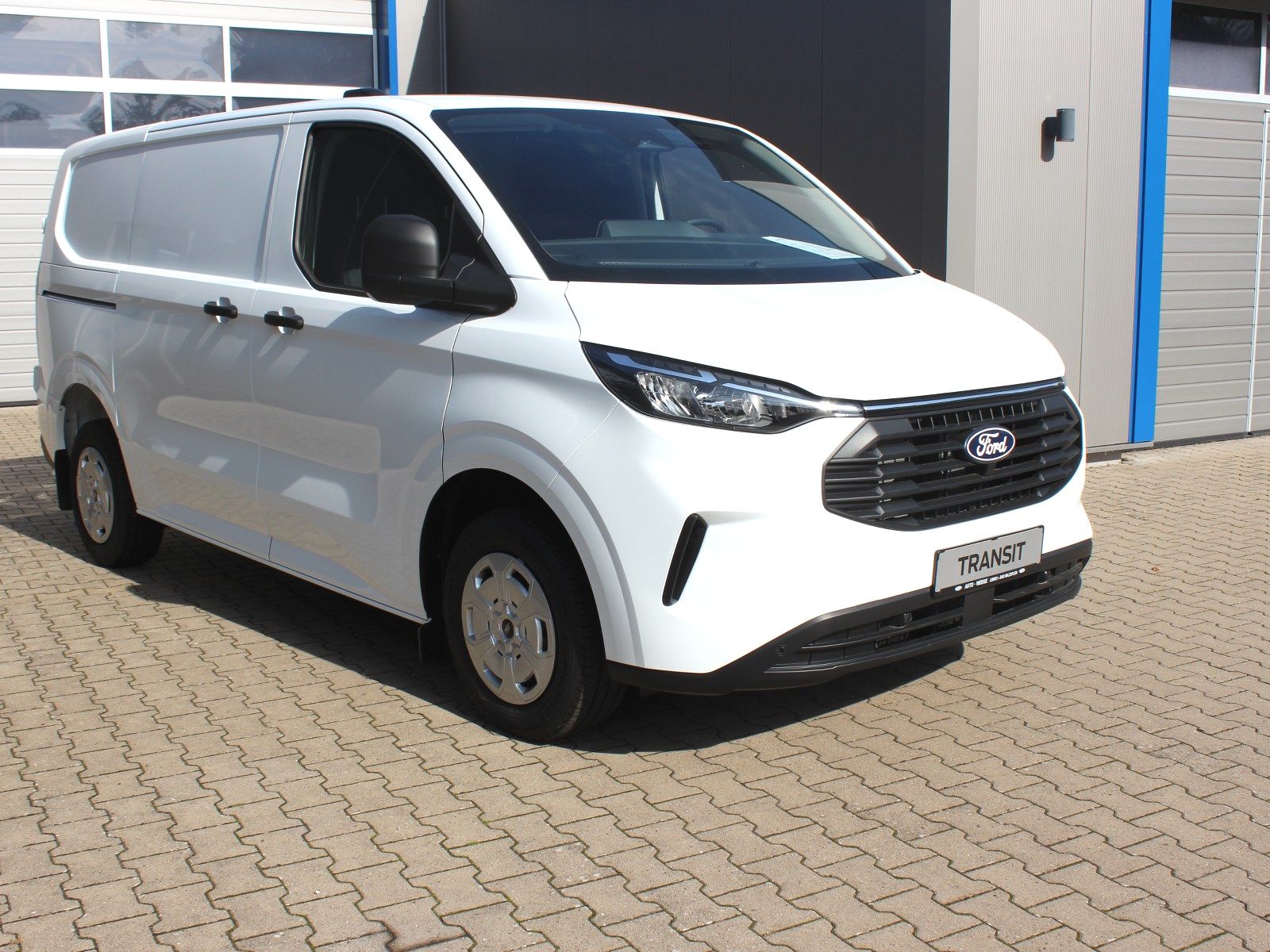 Fahrzeugabbildung Ford Transit Custom 320 L1 Trend FWD Plug-in Hybrid