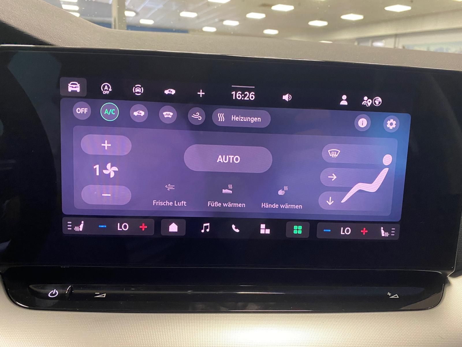 Fahrzeugabbildung SKODA Octavia 1.5 TSI mHEV Selection+ACC+RFK+5J. GARAN