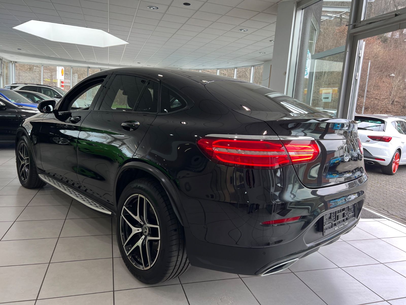 Fahrzeugabbildung Mercedes-Benz GLC 350 d Coupe 4Matic AMG LINE *BURMESTER*