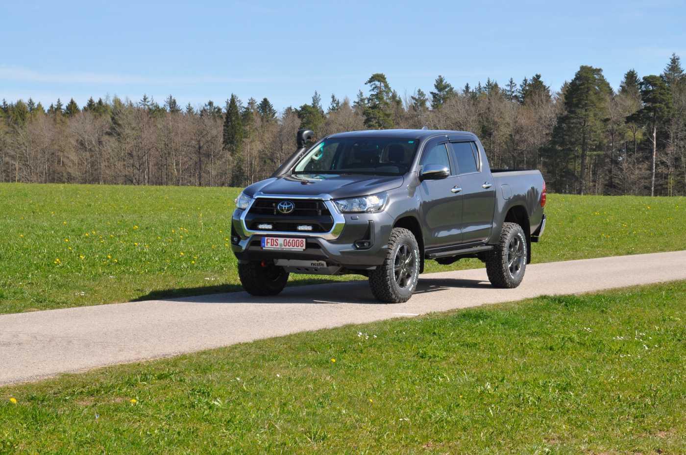 Toyota Hilux 2.8 4x4 Autom. DC Comfort NESTLE OFFROAD