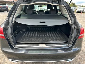 Mercedes C 300 - 11